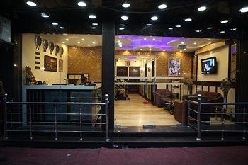 Hotel Pahwa International Nuova Delhi Esterno foto